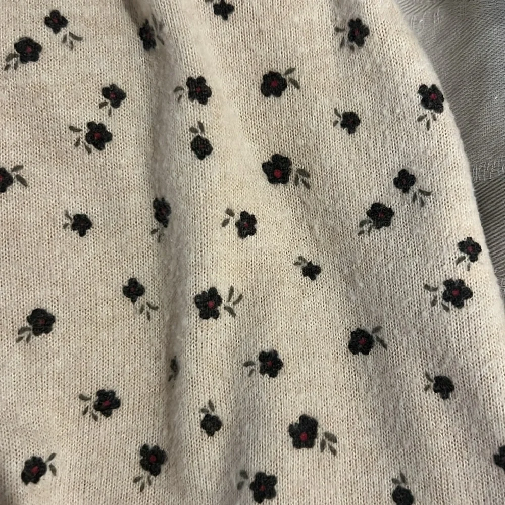 Zara size 2 Floral Dress with ruffle detail